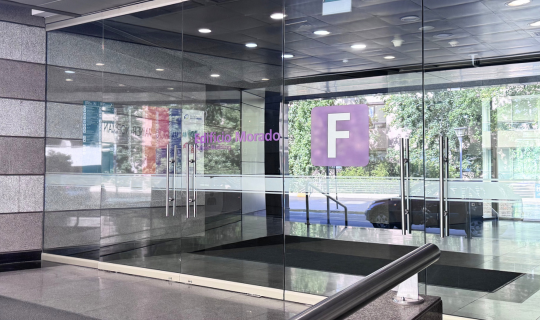 Fachada Edificio F Morado