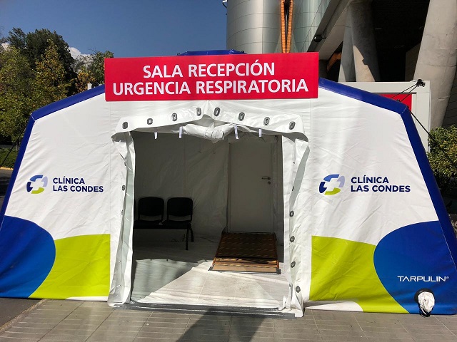 Carpa de atención para Urgencias Respiratorias en Clínica Las Condes