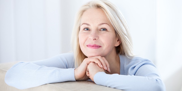 Mujer mayor, en edad de padecer menopausia y climaterio