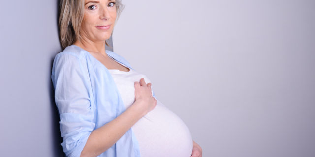 Mujeres embarazadas: una de cada cuatro tiene más de 35 años