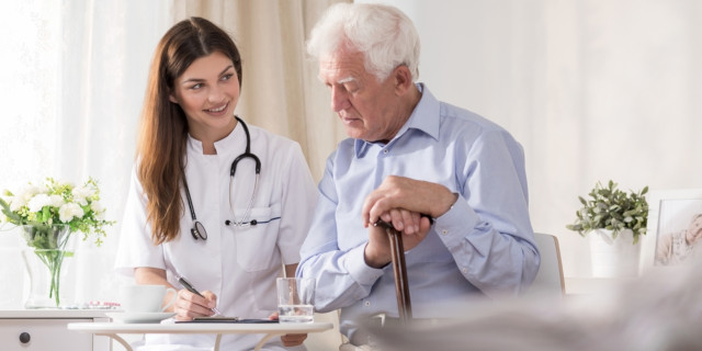 Paciente con doctora